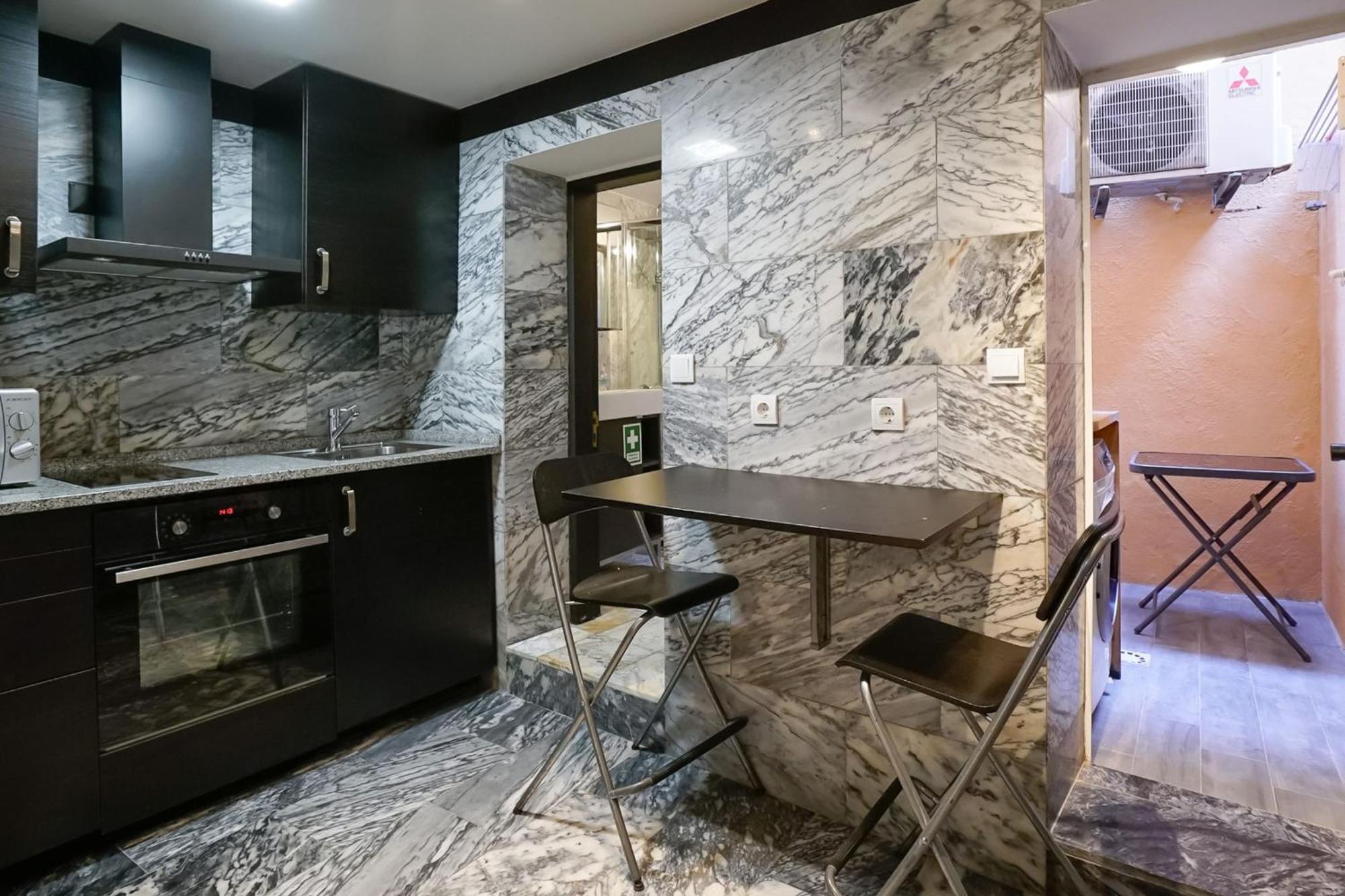 Cosmopolitan Chiado Apartment By Lovelystay Lisboa Екстериор снимка